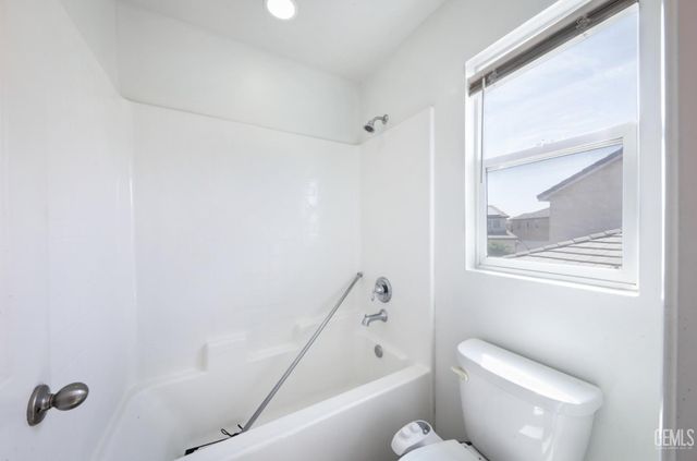 5302 Twinkle Lane, Bakersfield, CA 93313
