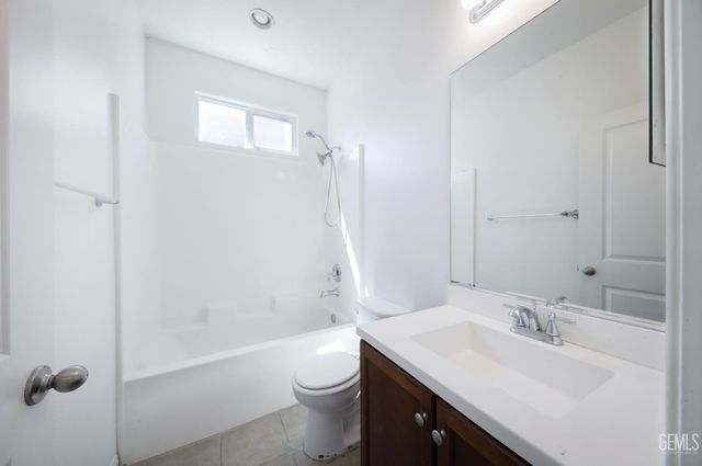 5302 Twinkle Lane, Bakersfield, CA 93313