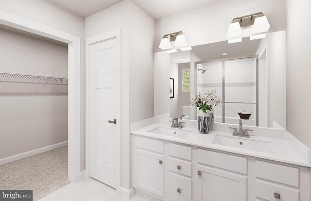 1850 CARACAS BLVD, Martinsburg, WV 25403