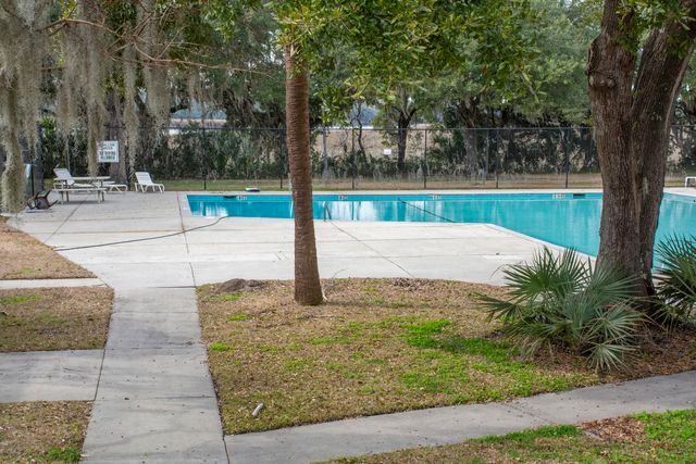 4628 N Palm View Circle, North Charleston, SC 29418