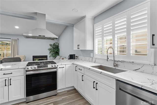 2330 W Sunrise Drive, Rialto, CA 92377