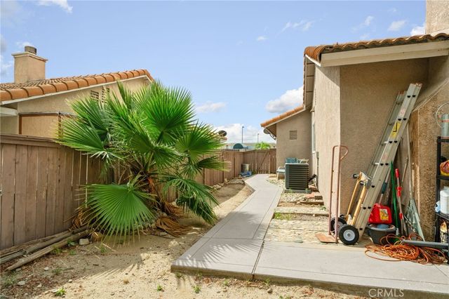 2330 W Sunrise Drive, Rialto, CA 92377