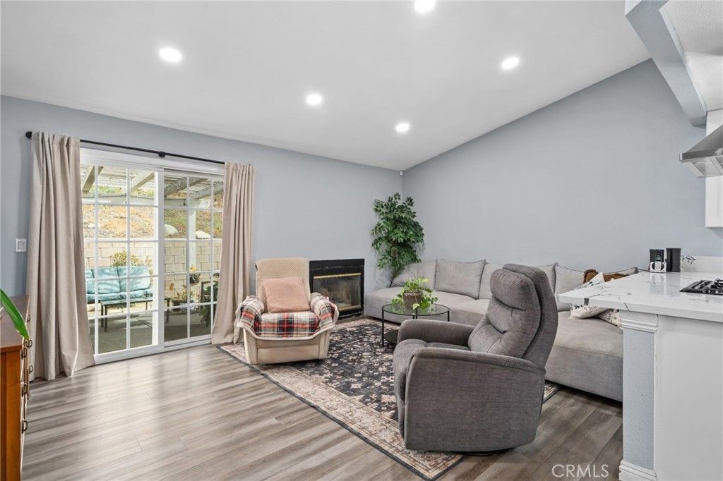 Image 8 of property listing at 2330 W Sunrise Drive, Rialto, CA 92377