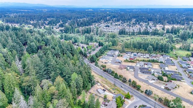13723 21st Avenue E, Tacoma, WA 98445
