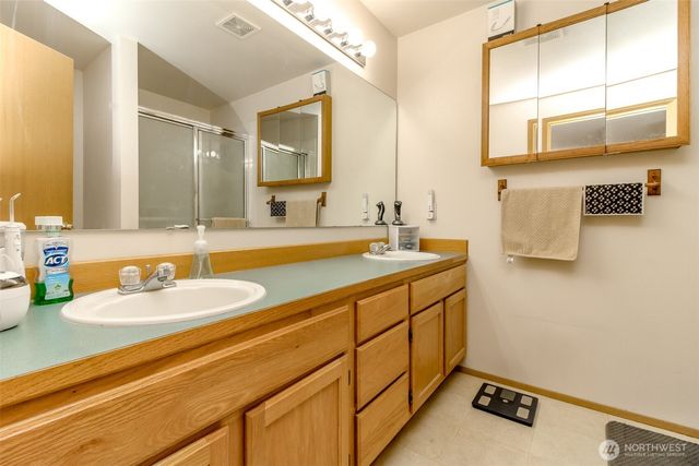 13723 21st Avenue E, Tacoma, WA 98445
