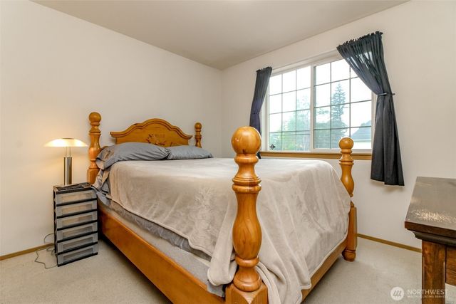 13723 21st Avenue E, Tacoma, WA 98445