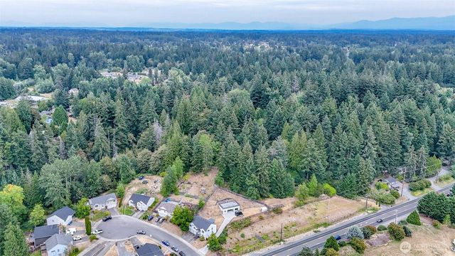 13723 21st Avenue E, Tacoma, WA 98445