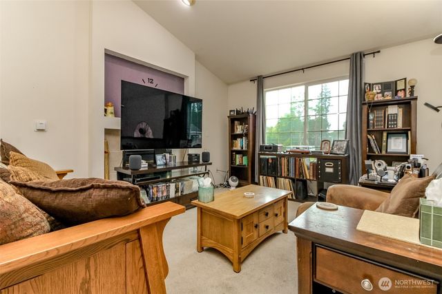 13723 21st Avenue E, Tacoma, WA 98445