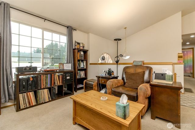 13723 21st Avenue E, Tacoma, WA 98445