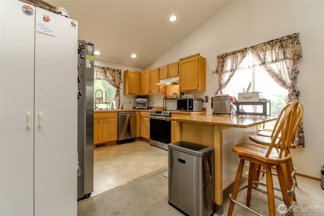 13723 21st Avenue E, Tacoma, WA 98445