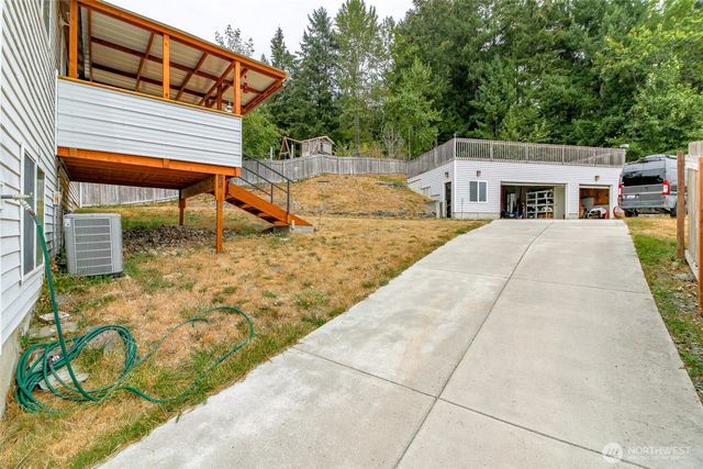 13723 21st Avenue E, Tacoma, WA 98445