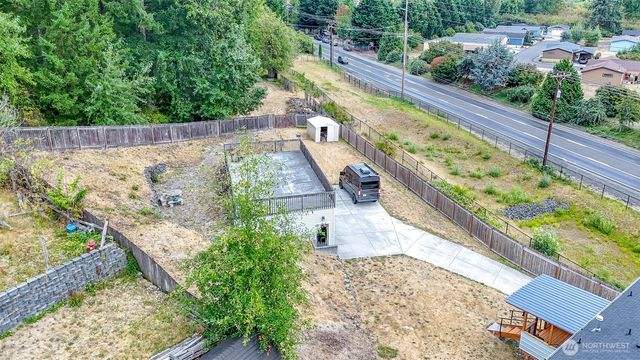 13723 21st Avenue E, Tacoma, WA 98445