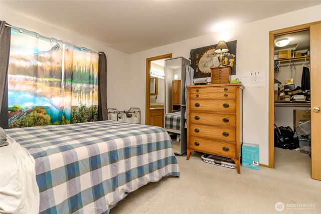 13723 21st Avenue E, Tacoma, WA 98445