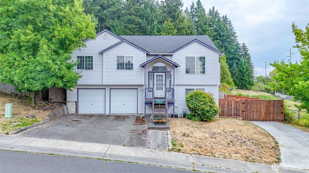 13723 21st Avenue E, Tacoma, WA 98445
