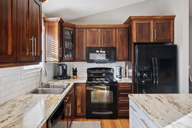 5145 Sundance Run, Mayer, MN 55360