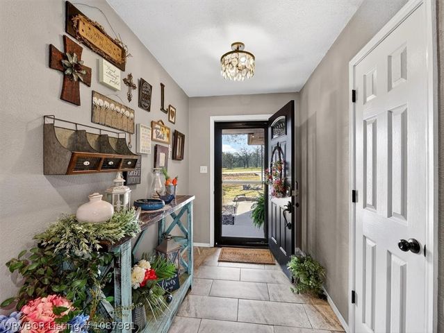 2013 Central Avenue, Poteau, OK 74953