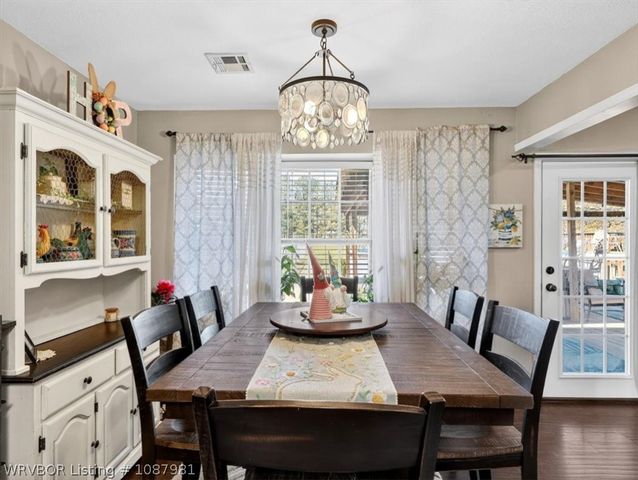 2013 Central Avenue, Poteau, OK 74953