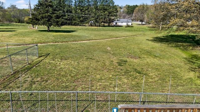 2013 Central Avenue, Poteau, OK 74953