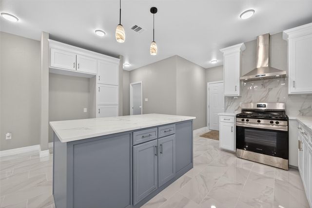 7832 Dewitt Street, Houston, TX 77028