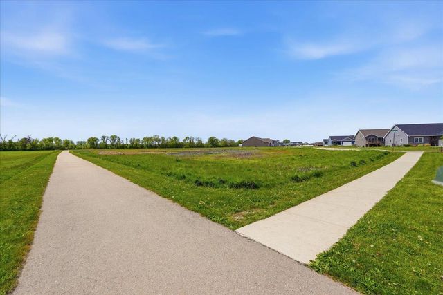 588 Stonewood Court, Evansville, WI 53536