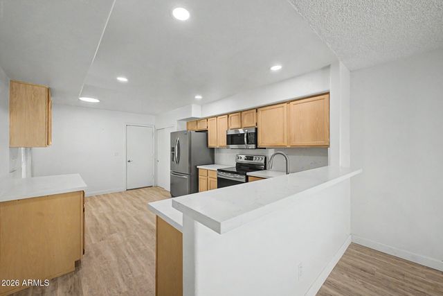 13824 S 42ND Way, Phoenix, AZ 85044