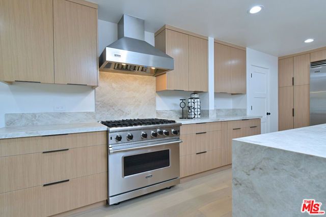 19061 Wells Drive, Los Angeles, CA 91356