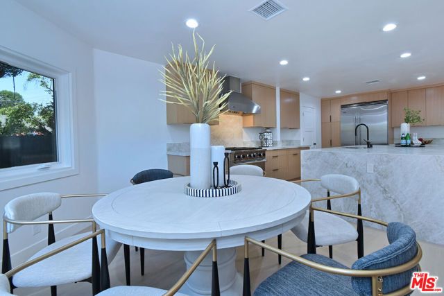 19061 Wells Drive, Los Angeles, CA 91356