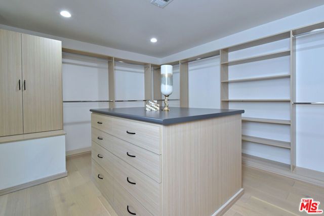 19061 Wells Drive, Los Angeles, CA 91356