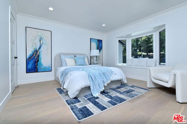 19061 Wells Drive, Los Angeles, CA 91356