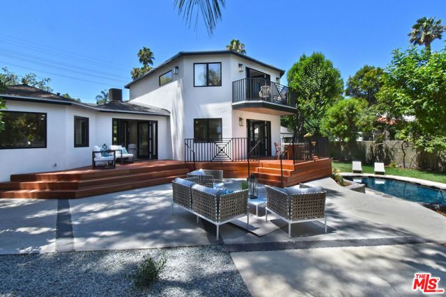 19061 Wells Drive, Los Angeles, CA 91356