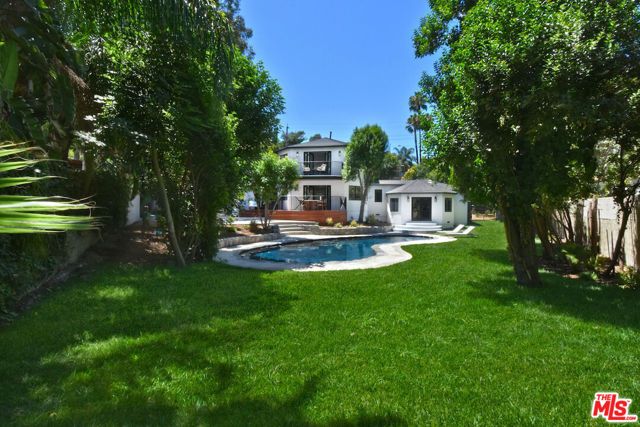 19061 Wells Drive, Los Angeles, CA 91356