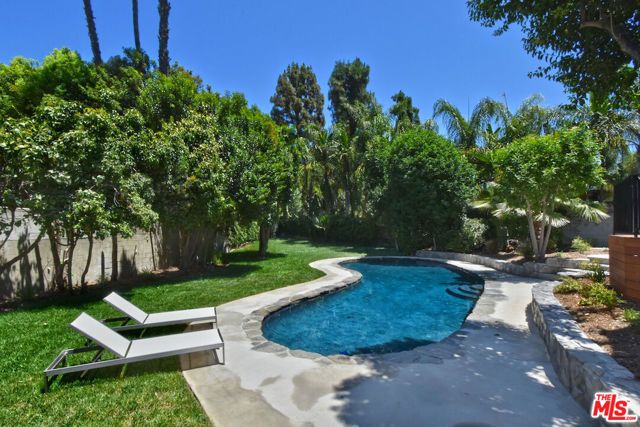 19061 Wells Drive, Los Angeles, CA 91356