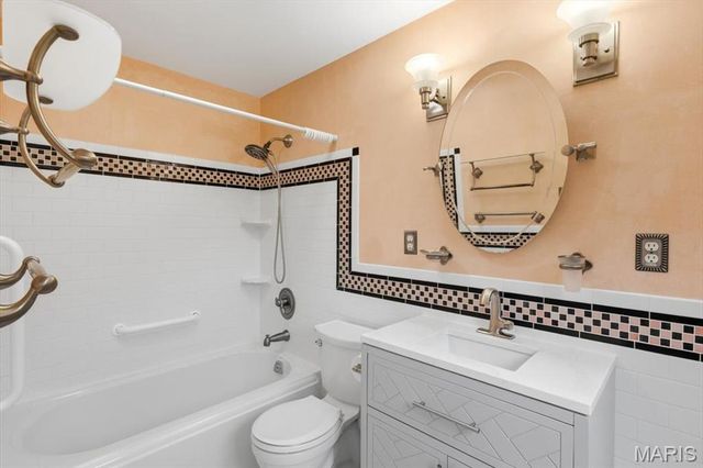 113 High Valley Drive, Chesterfield, MO 63017