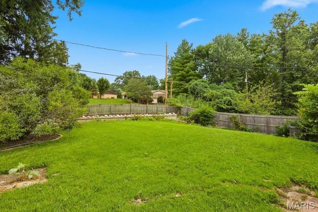 113 High Valley Drive, Chesterfield, MO 63017