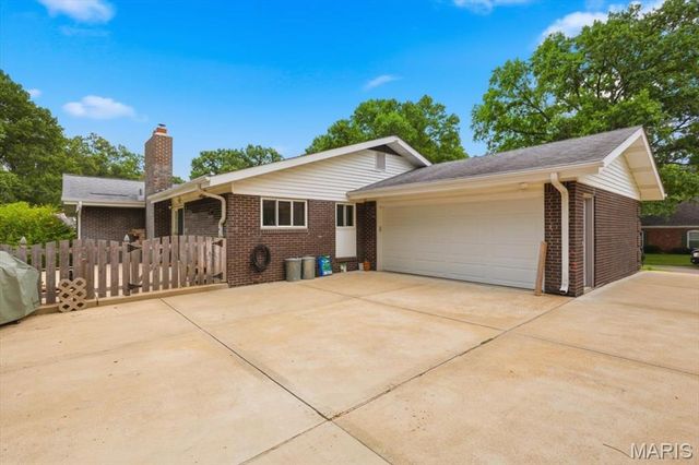 113 High Valley Drive, Chesterfield, MO 63017