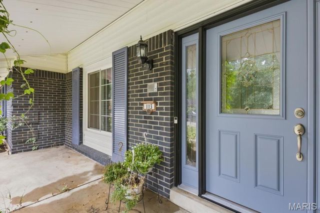 113 High Valley Drive, Chesterfield, MO 63017