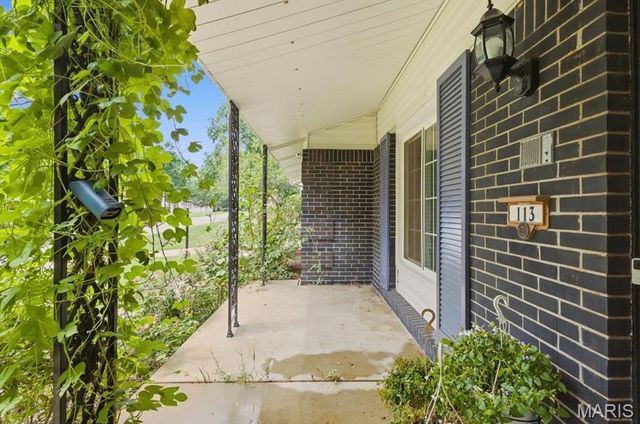113 High Valley Drive, Chesterfield, MO 63017