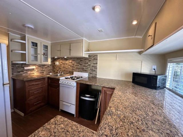 523 N Vulcan, Encinitas, CA 92024