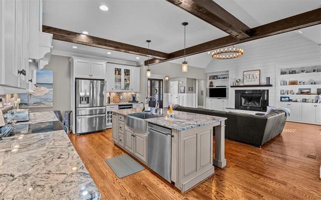 1342 Driftwood Acres Drive, Kernersville, NC 27284