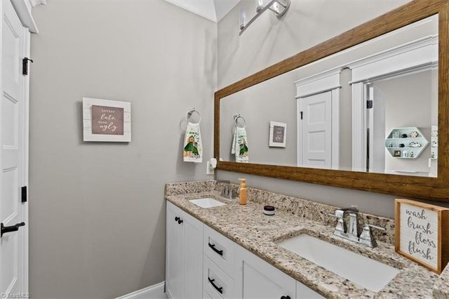 1342 Driftwood Acres Drive, Kernersville, NC 27284