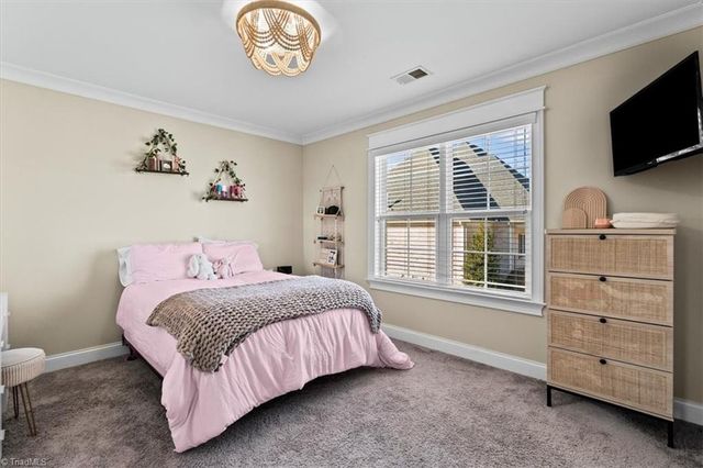 1342 Driftwood Acres Drive, Kernersville, NC 27284