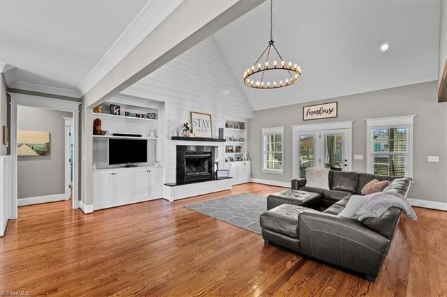 1342 Driftwood Acres Drive, Kernersville, NC 27284