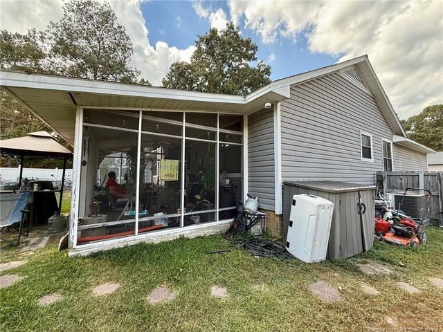 7117 Calamar Drive, Fayetteville, NC 28314