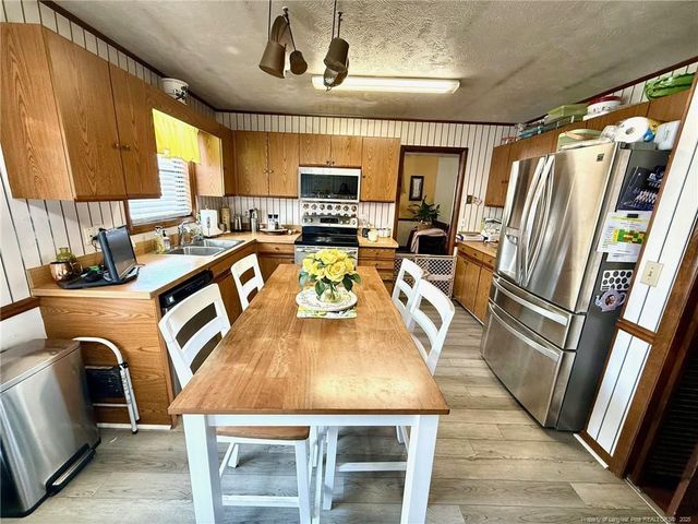 7117 Calamar Drive, Fayetteville, NC 28314