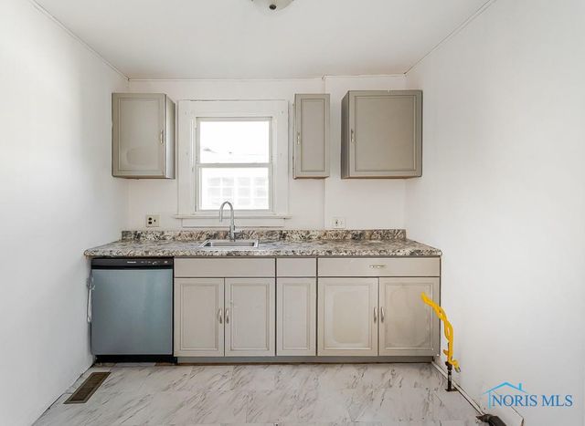 1812 Joffre Avenue, Toledo, OH 43607