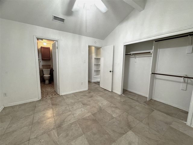 2320 Chestnut Way, Bedford, TX 76022