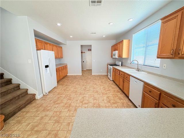 5604 Rocky Ravine Avenue, Las Vegas, NV 89131