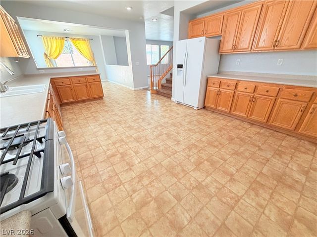 5604 Rocky Ravine Avenue, Las Vegas, NV 89131