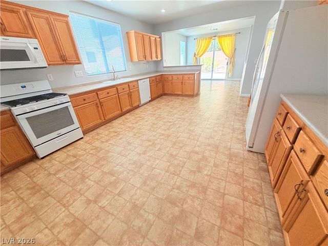 5604 Rocky Ravine Avenue, Las Vegas, NV 89131