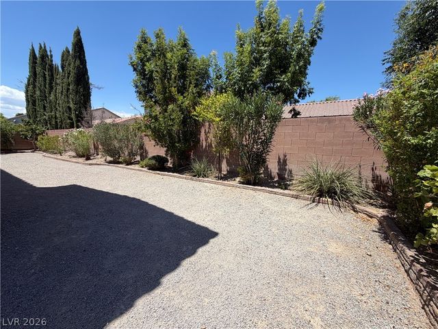 5604 Rocky Ravine Avenue, Las Vegas, NV 89131